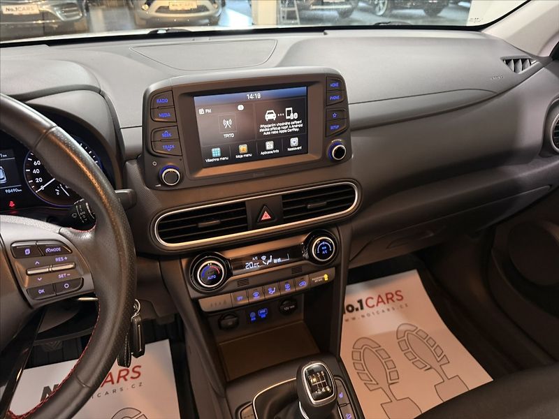Hyundai Kona 1,0   T-GDi 88 kW 1.MAJITEL ČR - fotka 15 z 36