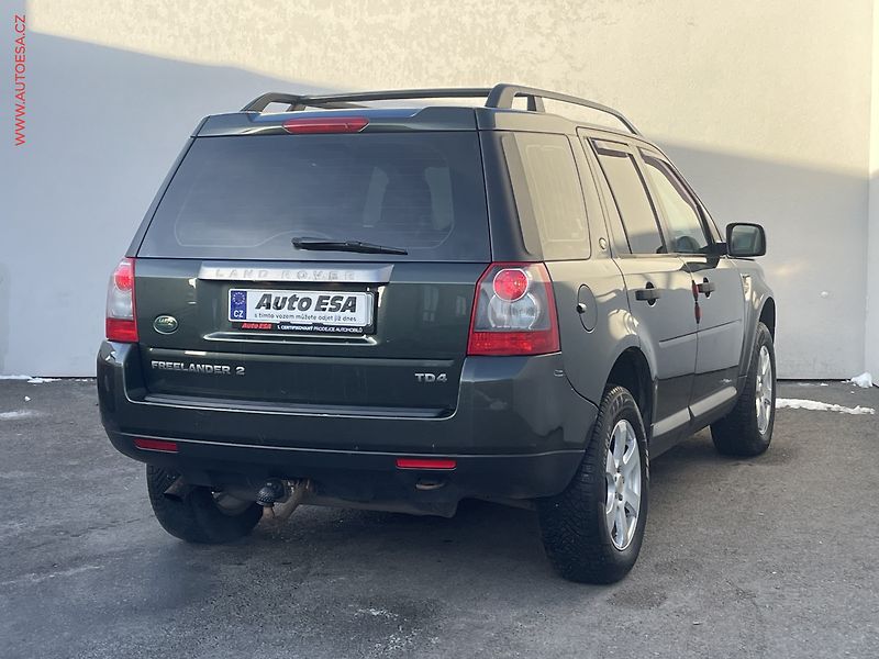 Land Rover Freelander (2008) 2.2 TD4 4x4, ČR, AC, TZ - fotka 7 z 16