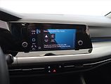 Volkswagen Golf (2024) Life 1.5 eTSI, digi klima - náhled 16