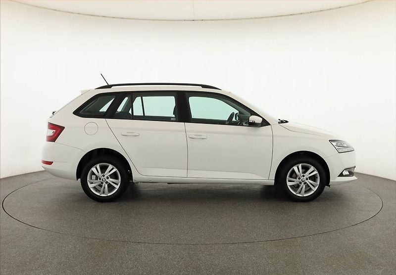 Škoda Fabia (2021) Style 1.0 TSI, ČR,1.maj - fotka 6 z 20