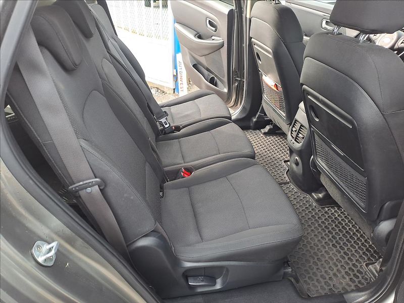 Kia Carens 1,7 CRDi SERVISKA,KOUPENO V CZ - fotka 7 z 16