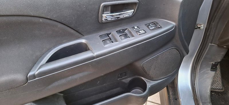 Mitsubishi ASX 1.6 MIVEC 86 kw - fotka 31 z 44