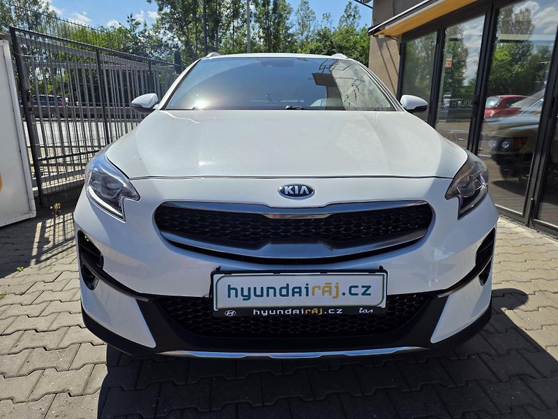 Kia XCeed 1.4-AUTOMAT-1.MAJITEL-TOP STAV - fotka 3 z 13