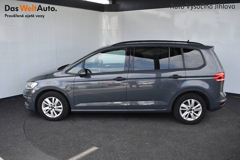 Volkswagen Touran (2023) 2.0TDI 110kW Panorama,DSG - fotka 3 z 24