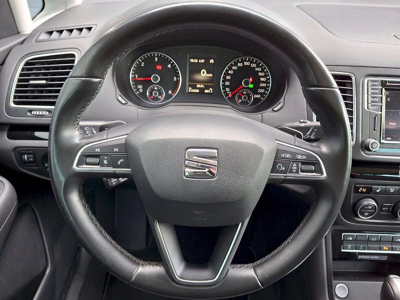 Seat Alhambra (2016) Style DSG 2,0TDi 135kW - fotka 17 z 35