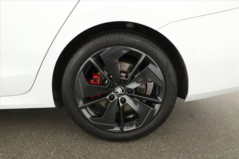 Škoda Octavia (2025) RS 2.0 TSI, RS, KEYLESS - fotka 19 z 19