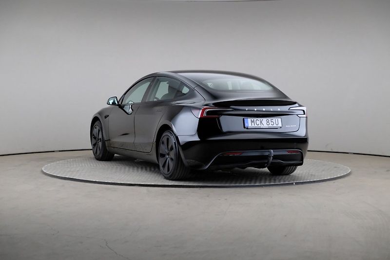 Tesla Model 3 Long Range AWD Tažné - fotka 2 z 26