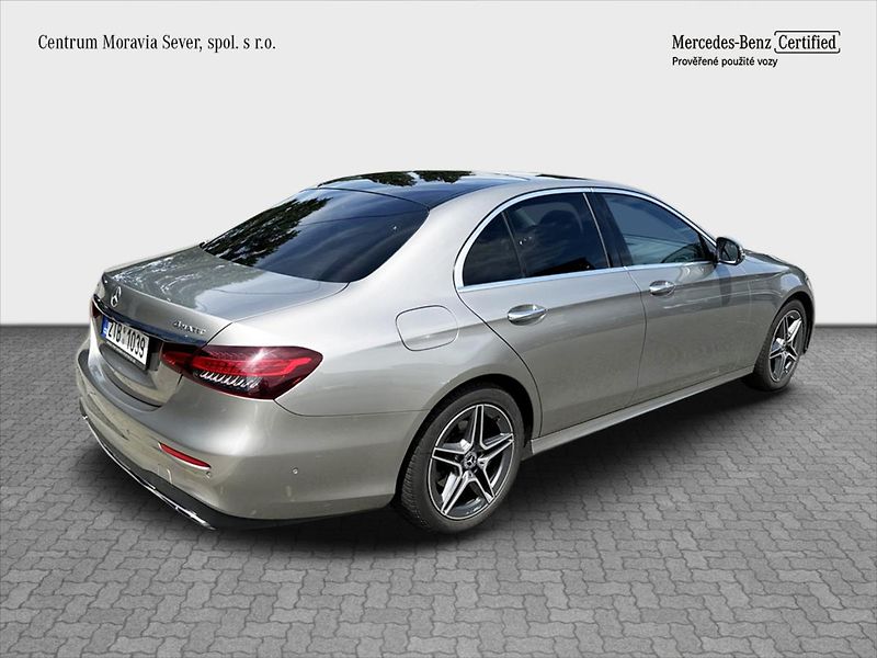 Mercedes-Benz Třídy E E 220d 4MATIC AMG Style - fotka 5 z 16