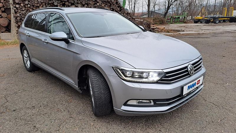 Volkswagen Passat 1.6 TDI ComfortLine Business - fotka 3 z 36