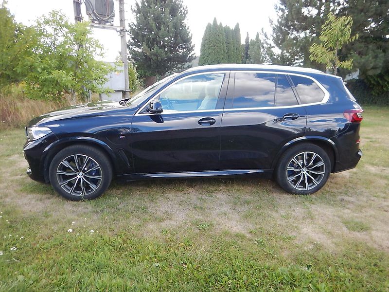 BMW X5 xDrive45e, ČR, 1. MAJ. - fotografie inzerátu