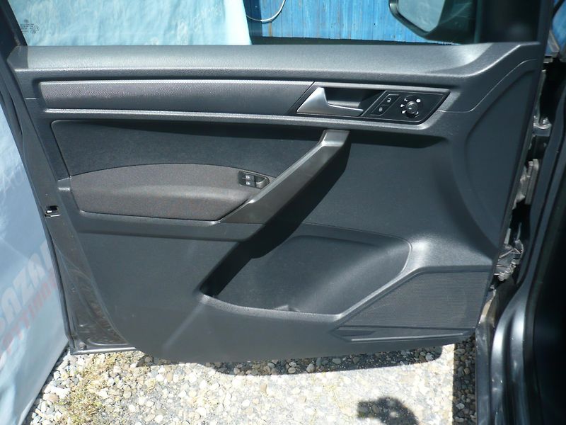 Volkswagen Caddy 2.0TDI 110Kw Serviska Klima - fotka 29 z 30