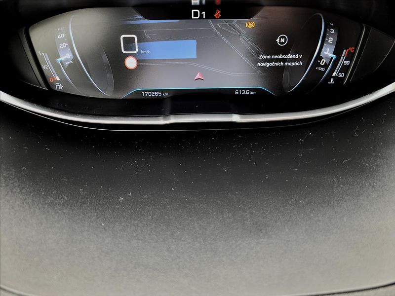 Peugeot 5008 2,0 zálohováno - fotka 25 z 50