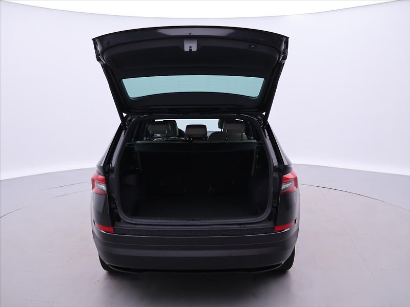 Škoda Kodiaq 2,0 TSI DSG Style 4x4 1Maj DPH - fotka 9 z 34