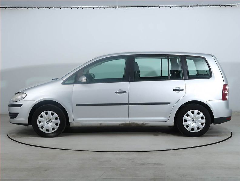 Volkswagen Touran (2007) 1.6, LPG, Tempomat - fotka 3 z 17