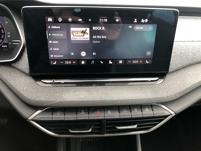 Škoda Octavia 1.5 TSi TOP SELECTION - fotka 21 z 30