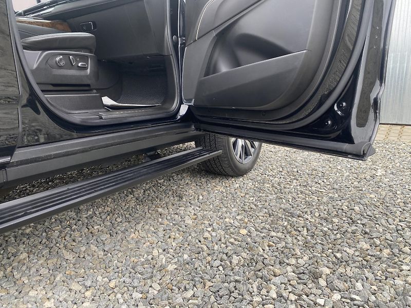 Cadillac Escalade 6.2i V8 430PS FULL 46TKM LPG!! - fotka 126 z 168