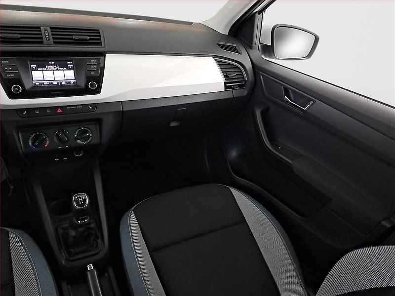 Škoda Fabia (2015) 1.2 TSI, Tempomat - fotka 8 z 20