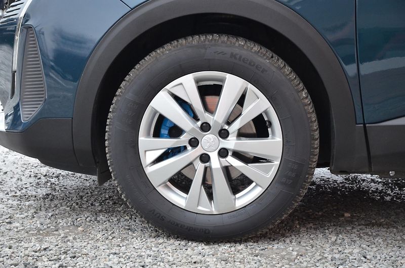 Peugeot 3008 (2023) 1.5 HDi 96kW AT8 Allure / LED - fotka 10 z 38