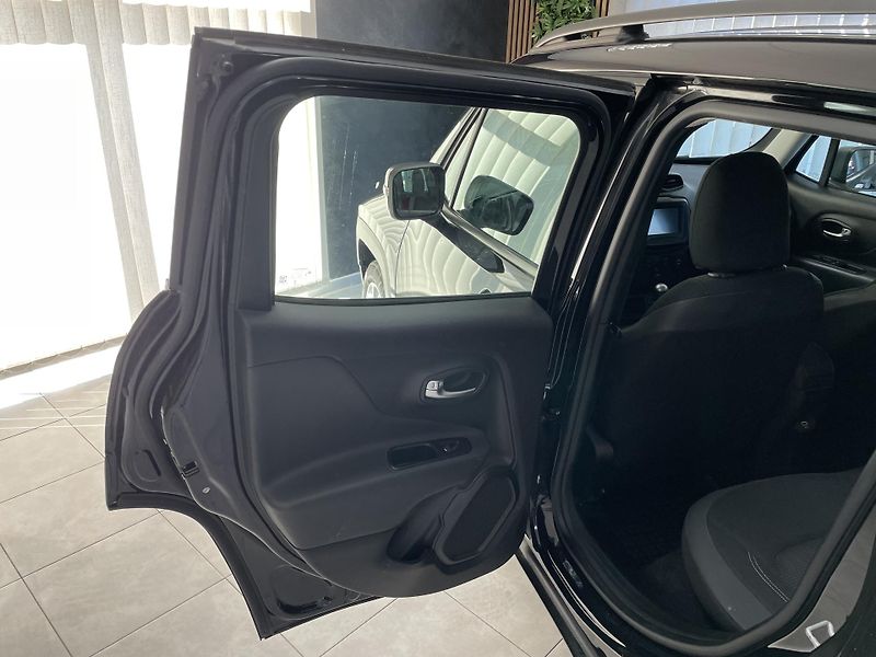 Jeep Renegade 1.0 T  6M ČR 1.MAJ. SERVISKA  - fotka 17 z 31
