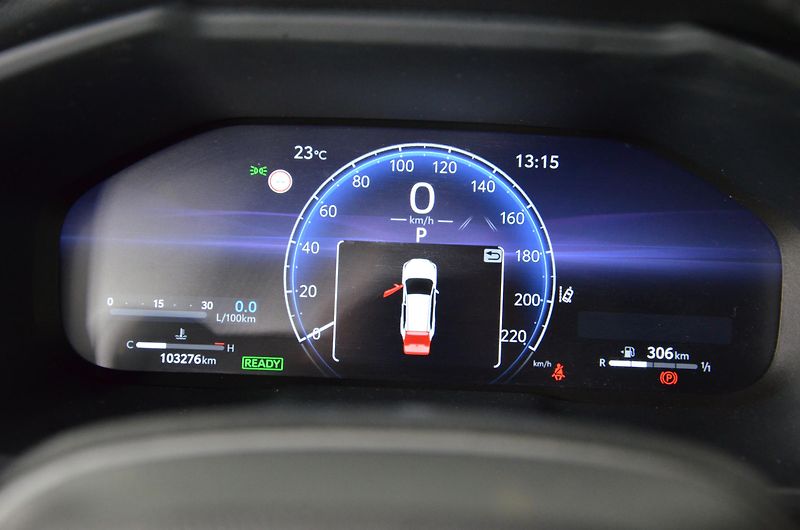Toyota RAV4 (2023) 2.5 Hybrid Comfort 4WD AT - fotka 14 z 21