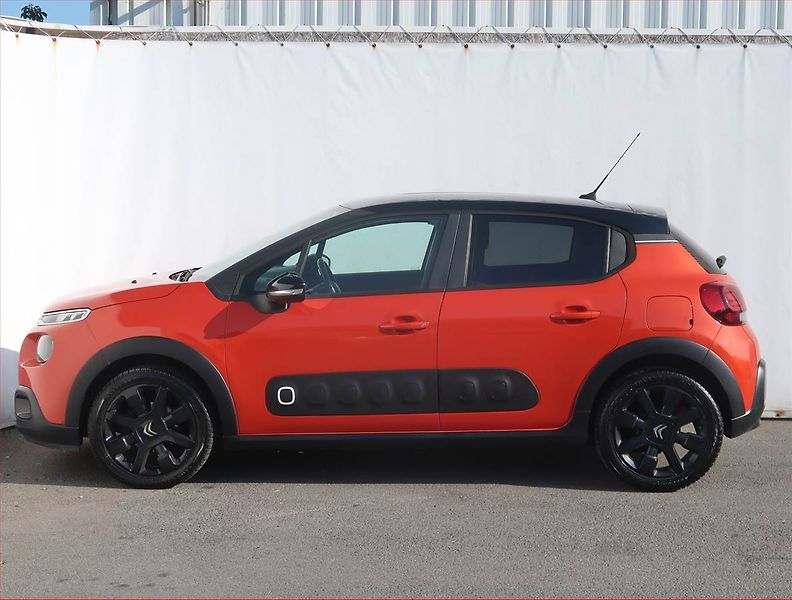 Citroën C3 (2018) Shine 1.2 PureTech, Serv.kniha - fotka 3 z 19