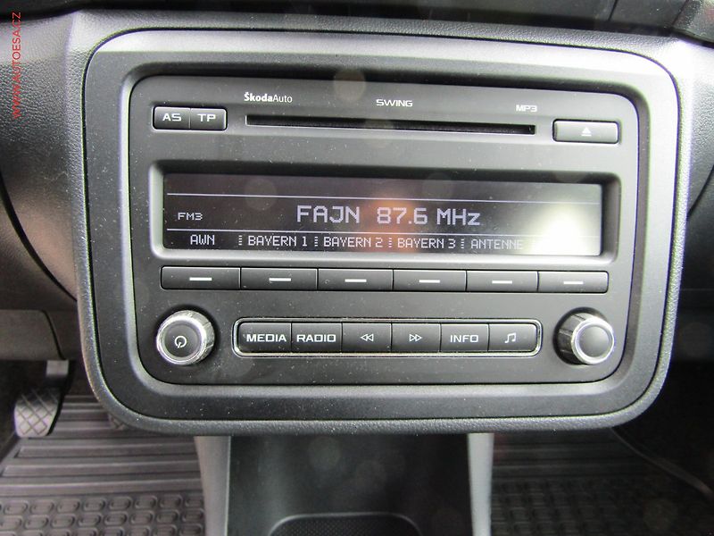 Škoda Fabia (2012) 1.6 TDi, AC - fotka 11 z 17