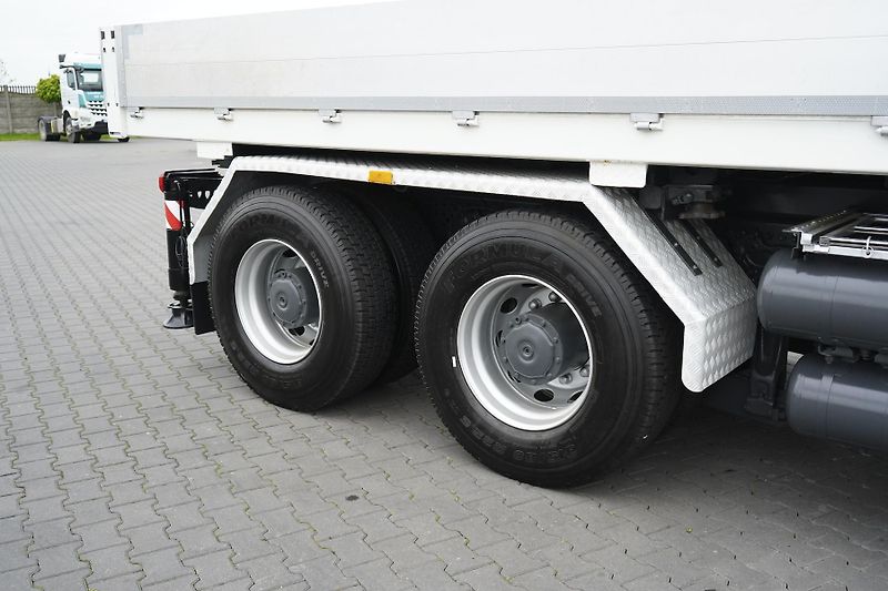 Mercedes-Benz (2018) AROCS / 2651 / 6 X 4 / FASSI F - fotka 51 z 68