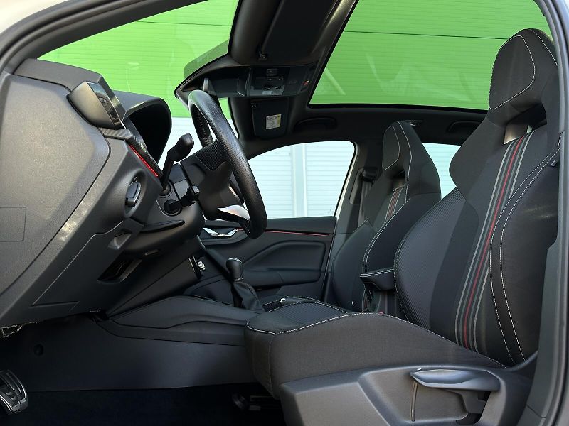 Škoda Kamiq 1.0TSi Monte Carlo 116PS Matri - fotka 14 z 44