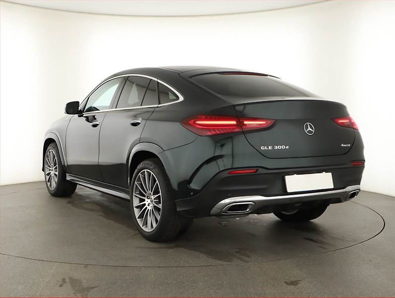 Mercedes-Benz GLE (2024) 300 d 4MATIC - fotka 4 z 29