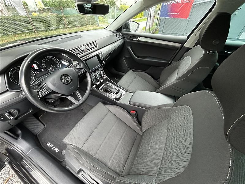 Škoda Superb 2,0 TDi DSG  BIXEN NAVI 1xMaji - fotka 14 z 50