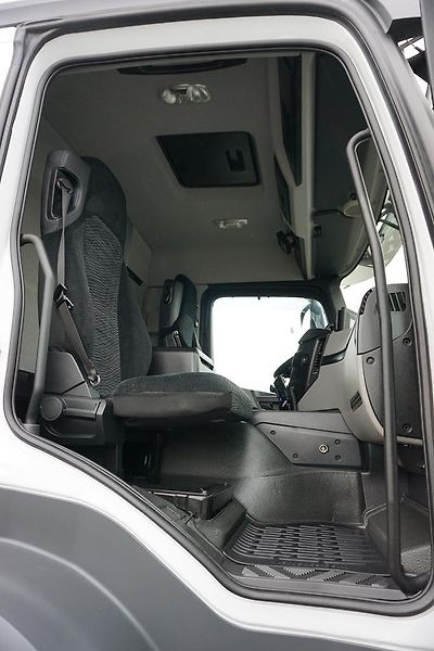Mercedes-Benz (2017) ANTOS / 1830 / EURO 6 / CHŁODN - fotka 8 z 46