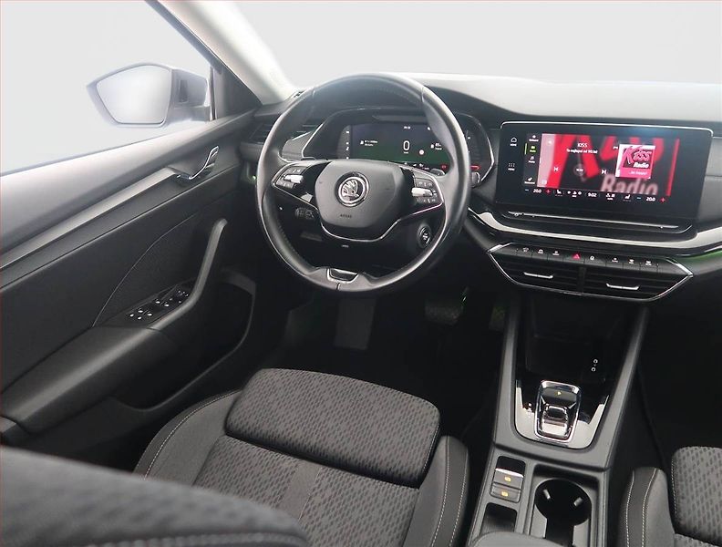 Škoda Octavia (2021) 2.0 TDI, Automat, Navi - fotka 7 z 17