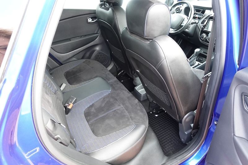 Renault Captur 1,3TCe 110kW Automat - fotka 12 z 30