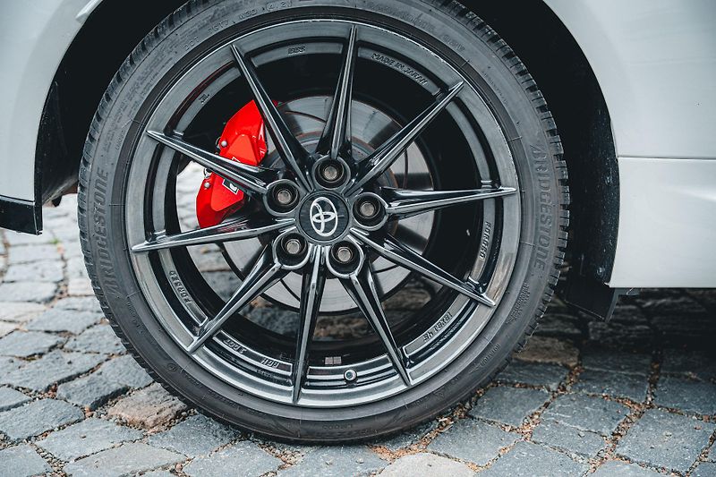 Toyota Yaris (2021) GR PERFORMANCE 4x4 1 MAJITEL  - fotka 53 z 59
