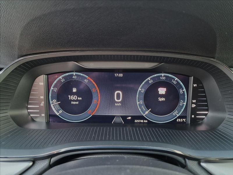 Škoda Octavia 2.0TDI Style Combi,ČR,1.Maj. - fotka 22 z 49