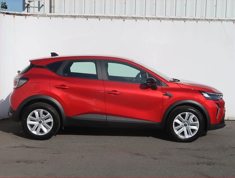 Renault Captur (2025) 1.0 TCe - fotka 6 z 19
