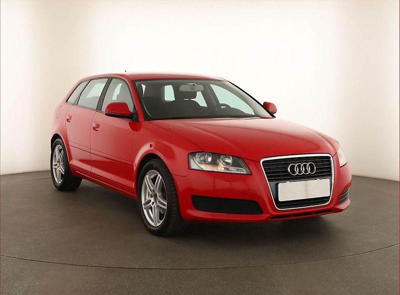 Audi A3 (2010) 1.6 TDI, Tempomat - fotka 1 z 13