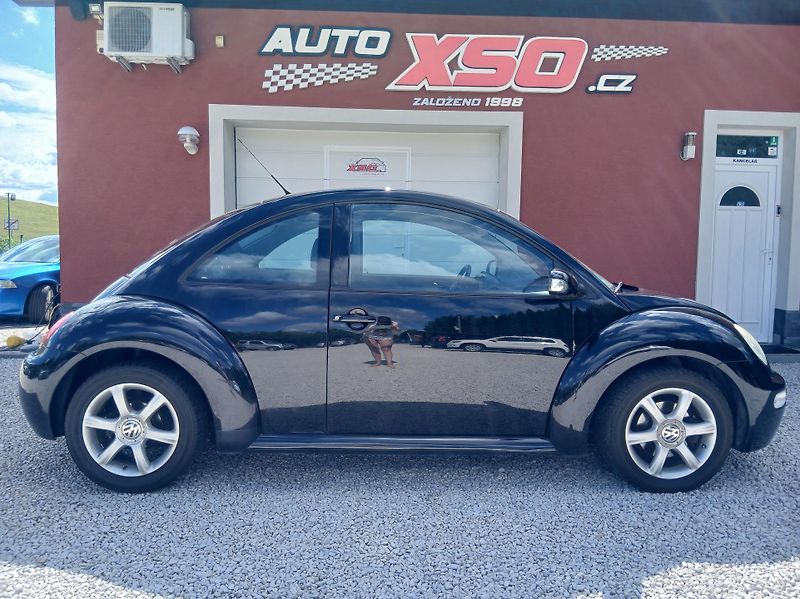 Volkswagen New Beetle 1.6i KLIMA NEHAVAROVANÉ - fotka 2 z 31