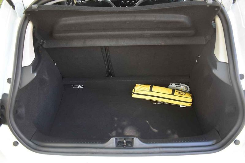 Renault Clio jezdí dobře jak na kvalitním, tak i na horším povrchu.