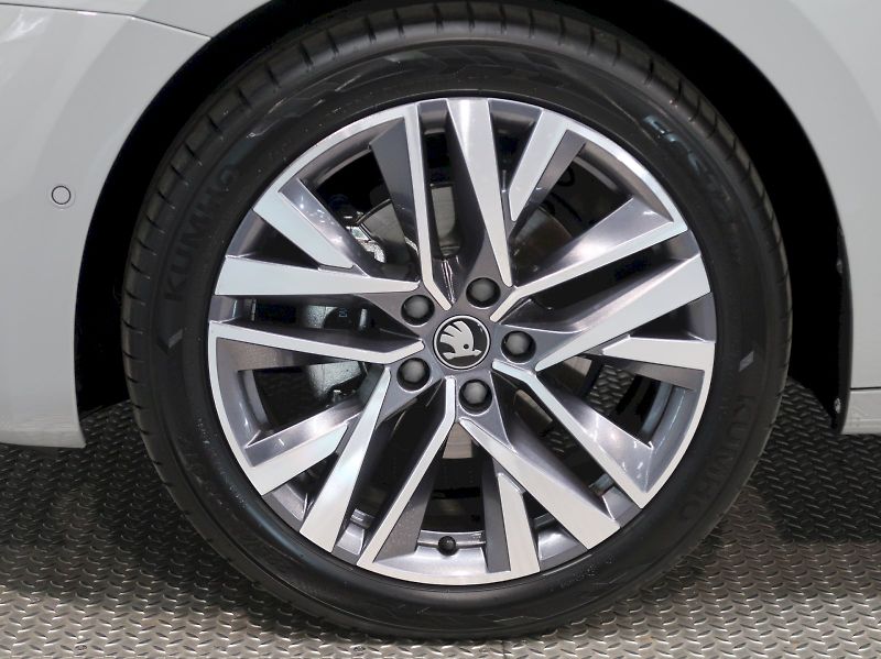 Škoda Octavia (2026) EXCLUSIVE 2.0TDI 110KW DSG PAN - fotka 12 z 48