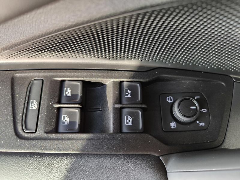 Volkswagen Tiguan 1,5 TSI 96 kW Life DSG - fotka 15 z 21