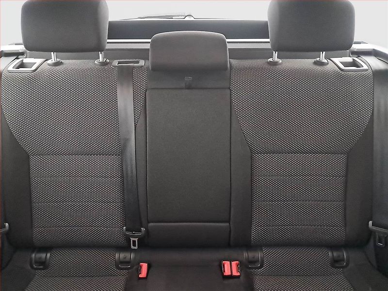 Škoda Octavia (2014) Ambition 1.6 TDI, Tempomat - fotka 10 z 16