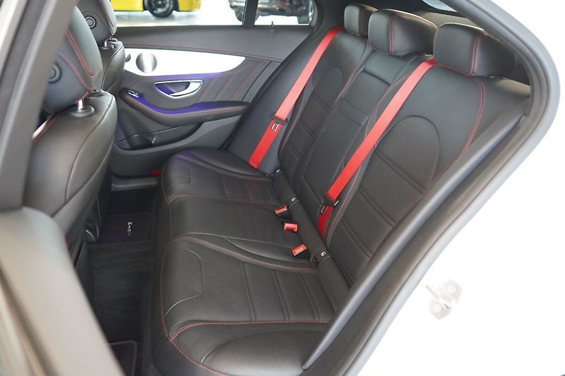 Mercedes-Benz Třídy C C43 AMG 4MATIC, Ventilace, HUD - fotka 45 z 47
