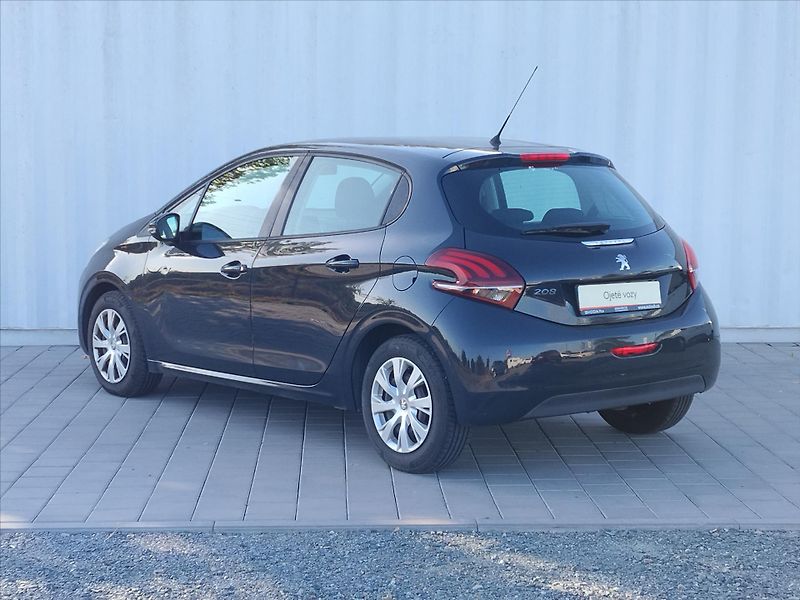 Peugeot 208 1,6   1.6 HDI  55kW Klimatizac - fotka 21 z 29