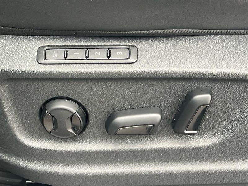 Škoda Kodiaq 2,0 TDi 147kW 7DSG 4x4 SPORTLI - fotka 23 z 32