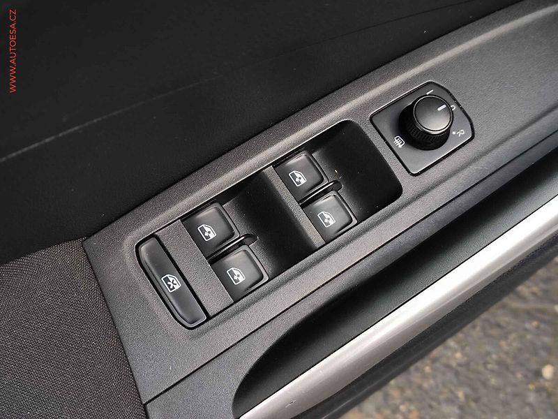 Škoda Fabia (2022) 1.0 TSi, ČR, Style, LED - fotka 21 z 24