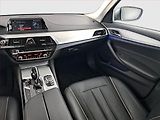 BMW Řada 5 (2017) Luxury Line 520d xDrive, 4X4 - náhled 8