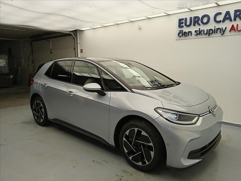 Volkswagen ID.3 Pro People 150 kW, 59 kWh - fotka 8 z 15