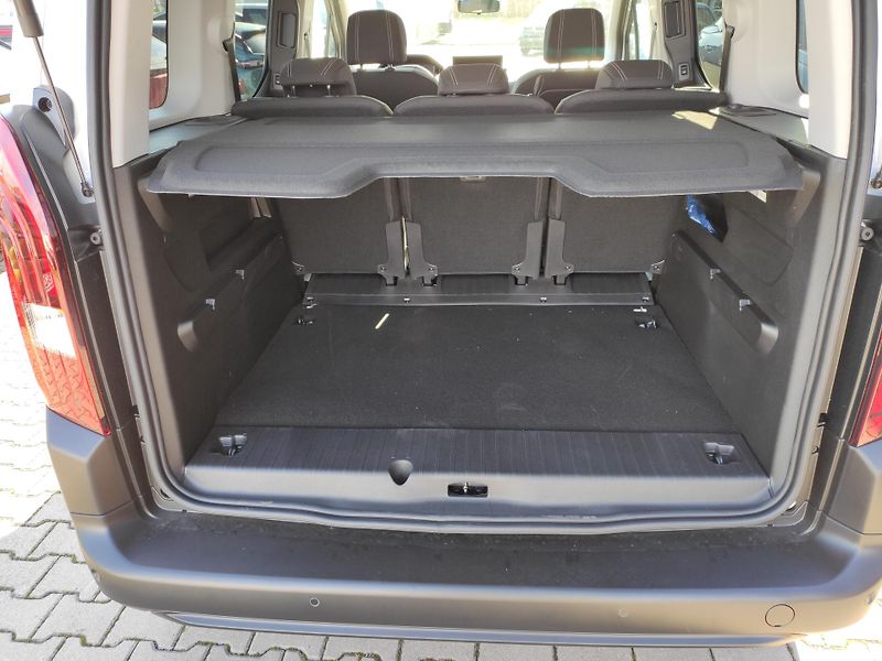 Peugeot Rifter (2025) ALLURE 1.5 HDI AUT 130k - fotka 6 z 23