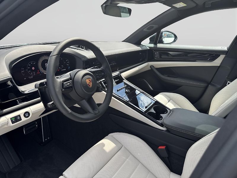 Porsche Panamera 4 E-Hybrid - fotka 11 z 28